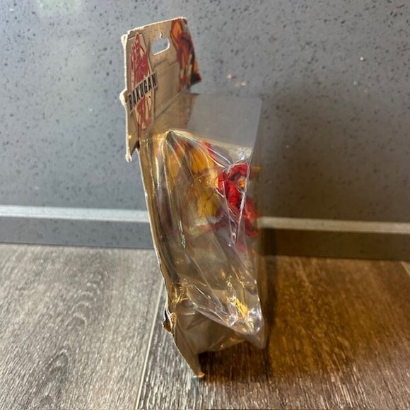 Bakugan Dragonoid Red Collector Figure 2 Trading Cards 1 Coin 2020 - Picture 3 of 3